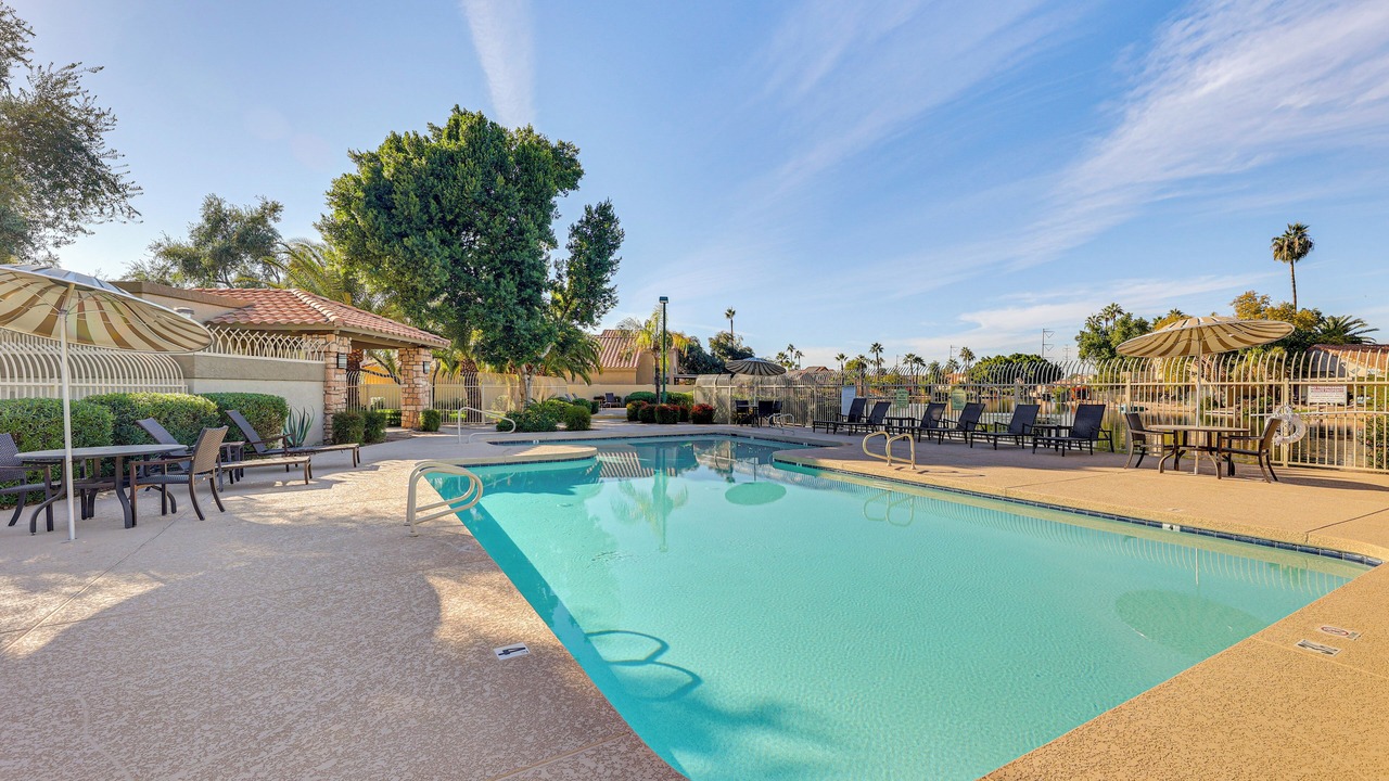 Photo of Outdoor in Stonebridge Lakes Manor