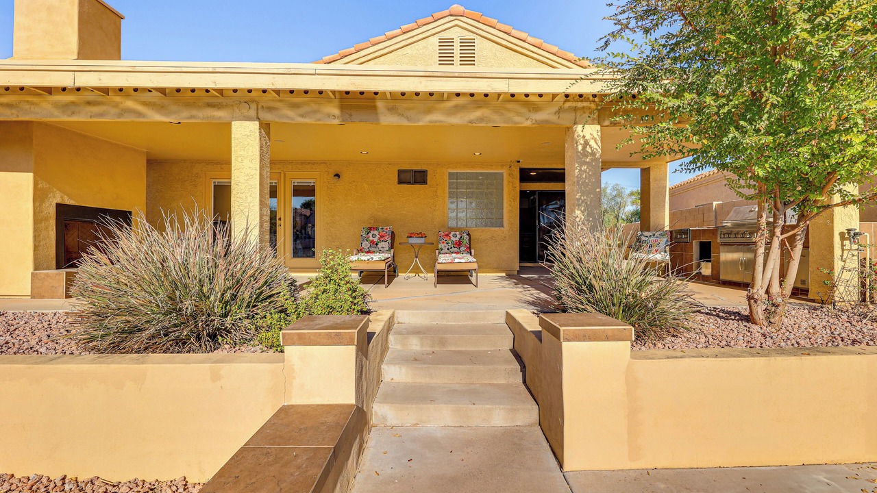 Photo of Patio Balcony in Stonebridge Lakes Manor