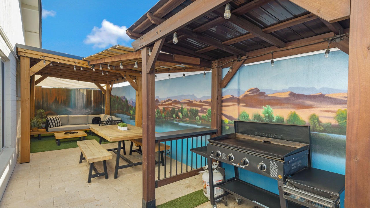 Photo of Outdoor in Desert Foothills Estates