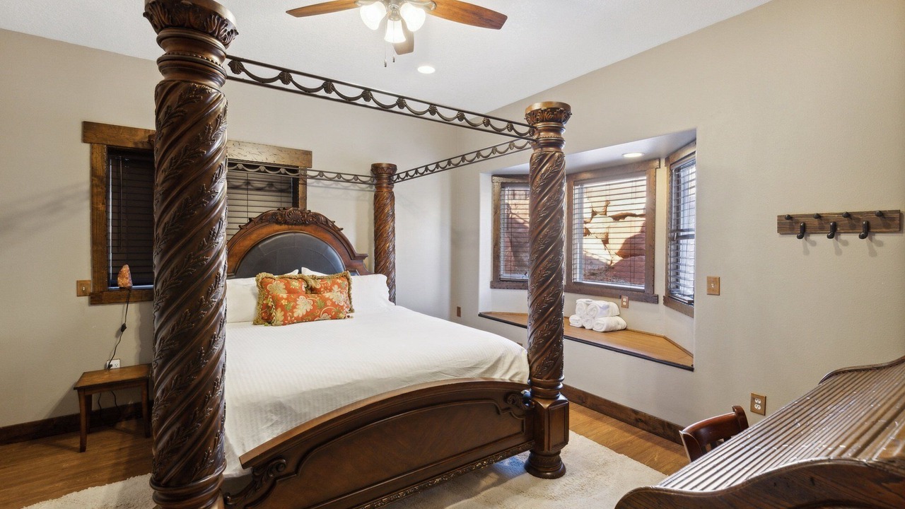 Photo of Bedroom in Hildale