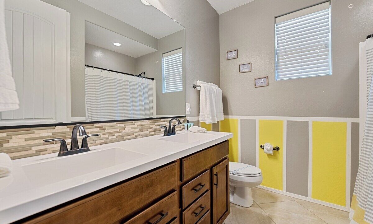 Photo of Bathroom in Greer Ranch North
