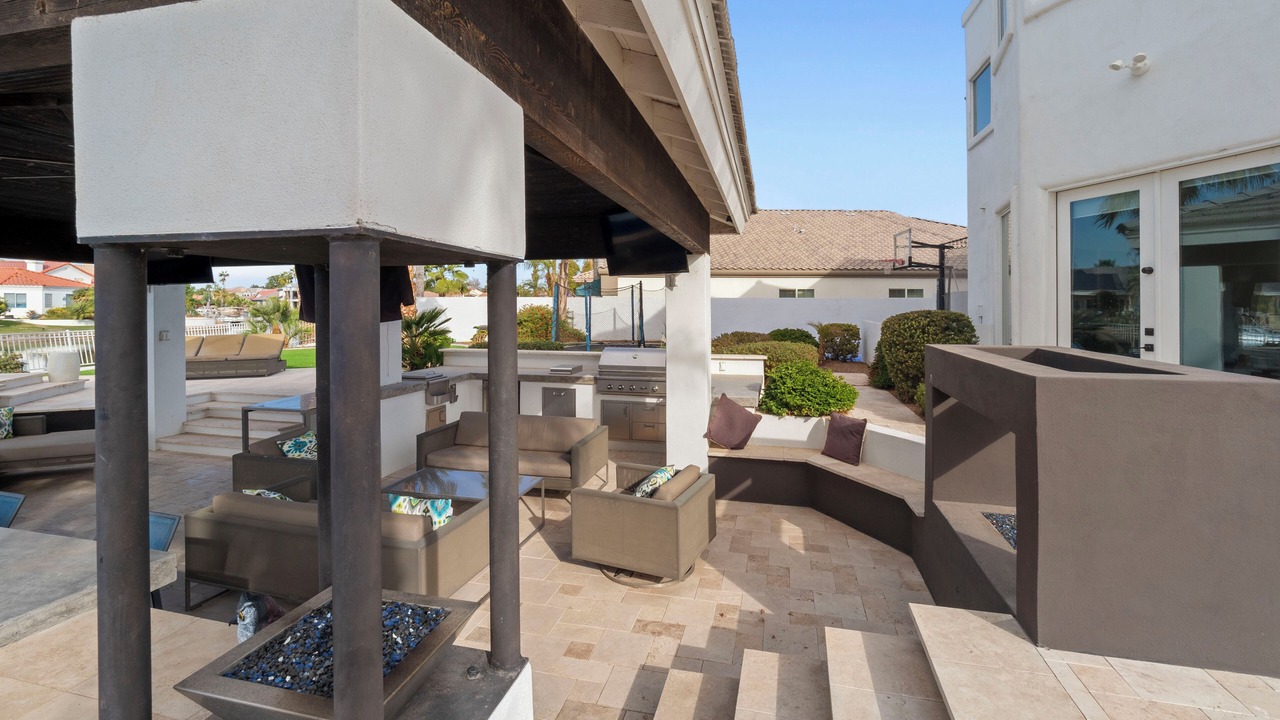 Photo of Patio Balcony in Val Vista Lakes
