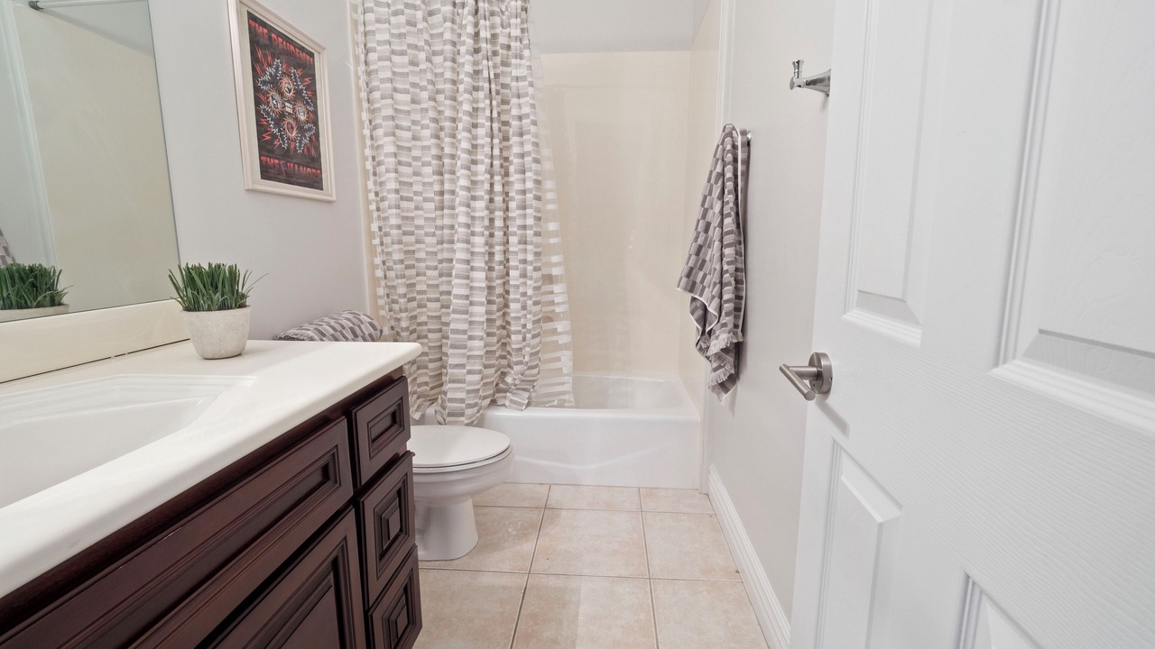 Photo of Bathroom in Val Vista Lakes