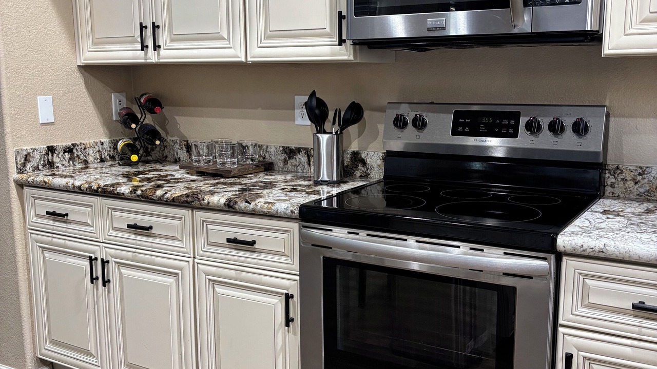 Photo of Kitchen in Wigwam Creek North