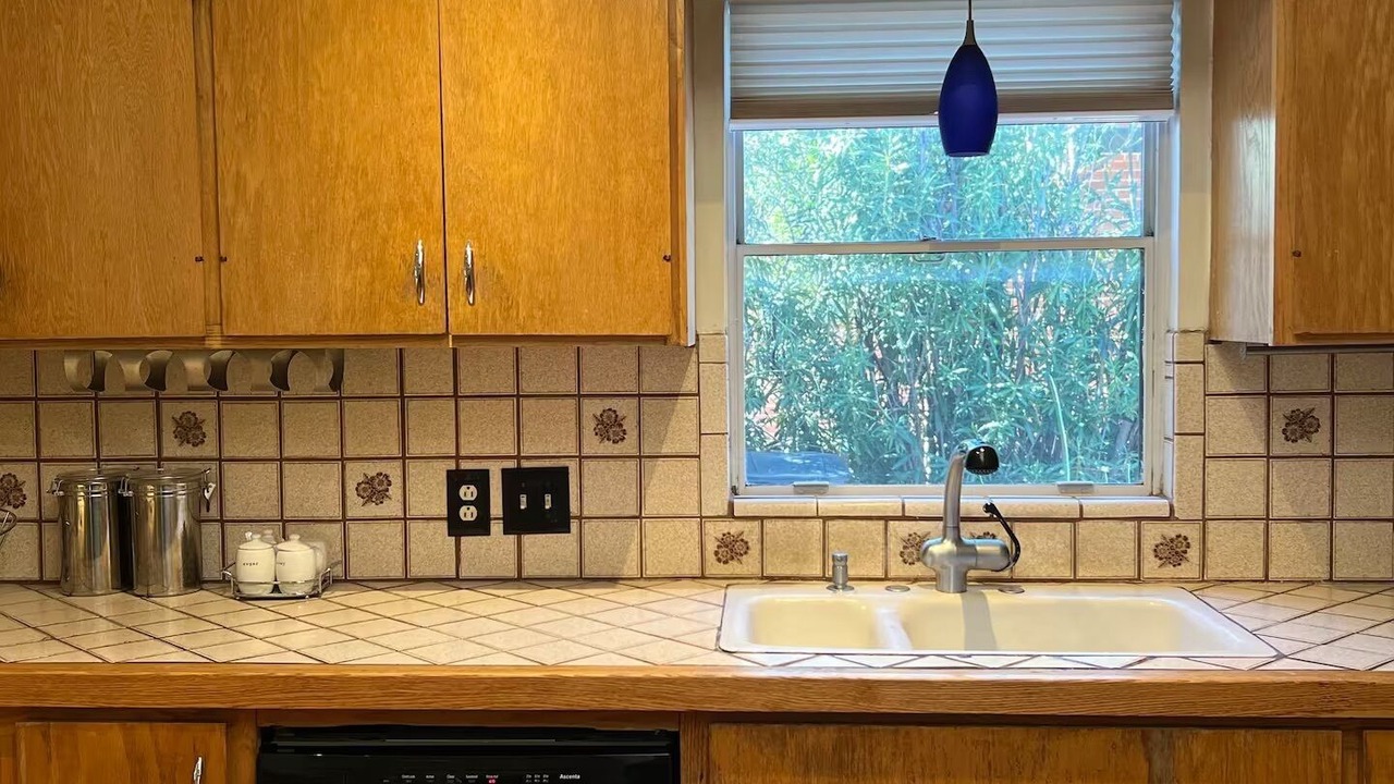 Photo of Kitchen in Blenman-Elm