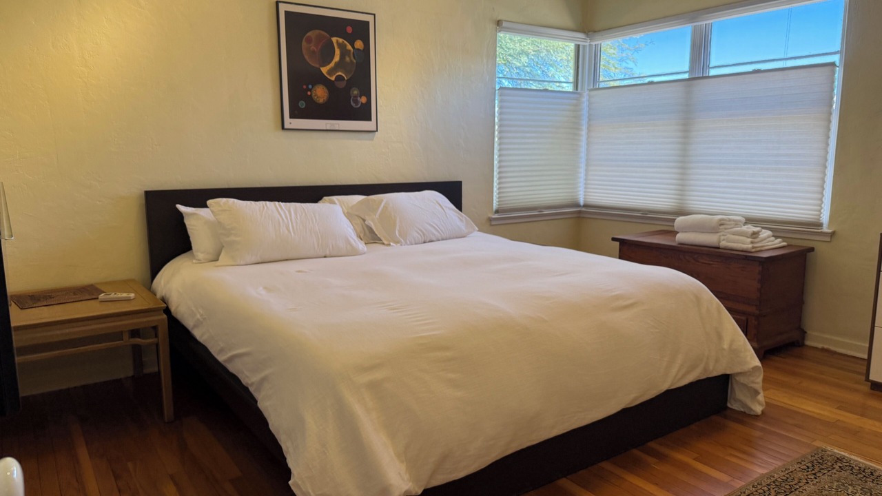 Photo of Bedroom in Blenman-Elm