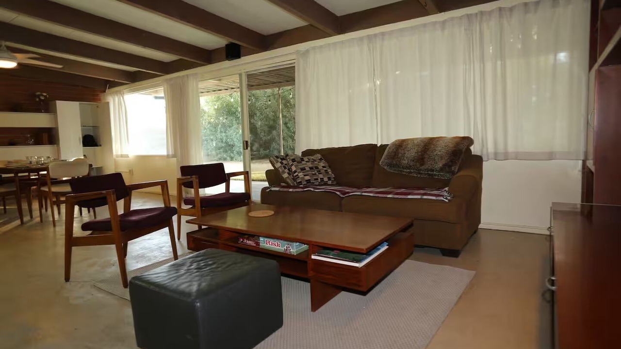 Photo of Livingroom in Blenman-Elm