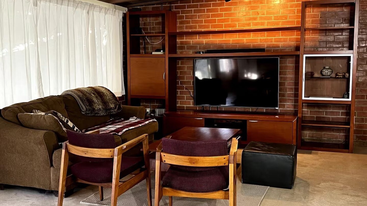 Photo of Livingroom in Blenman-Elm