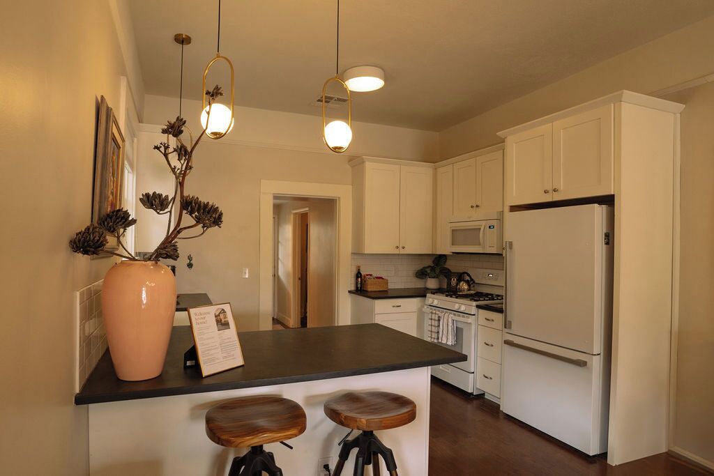 Photo of Kitchen in Armory Park