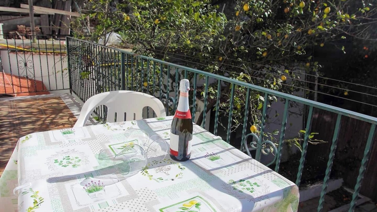 Photo of Outdoor in Pontone