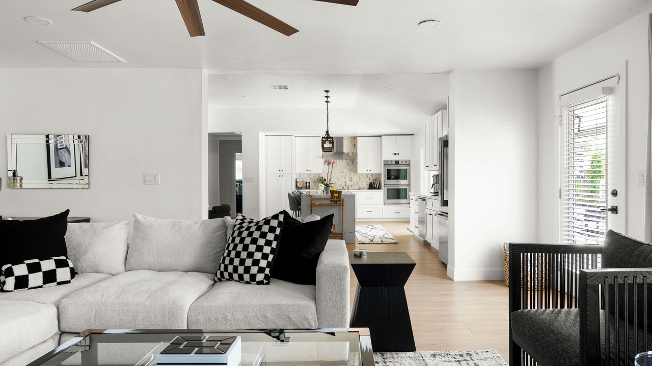 Photo of Livingroom in Scottsdale Country Acres