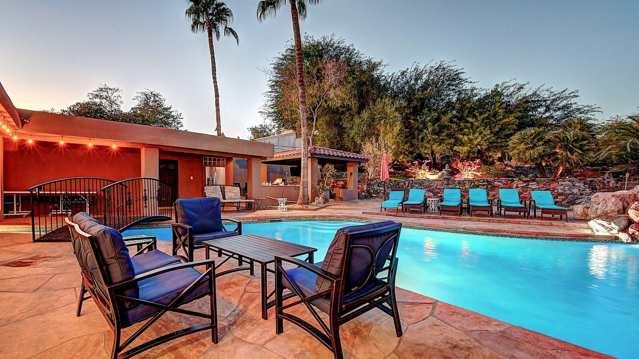 Photo of Others in Paradise Valley Village