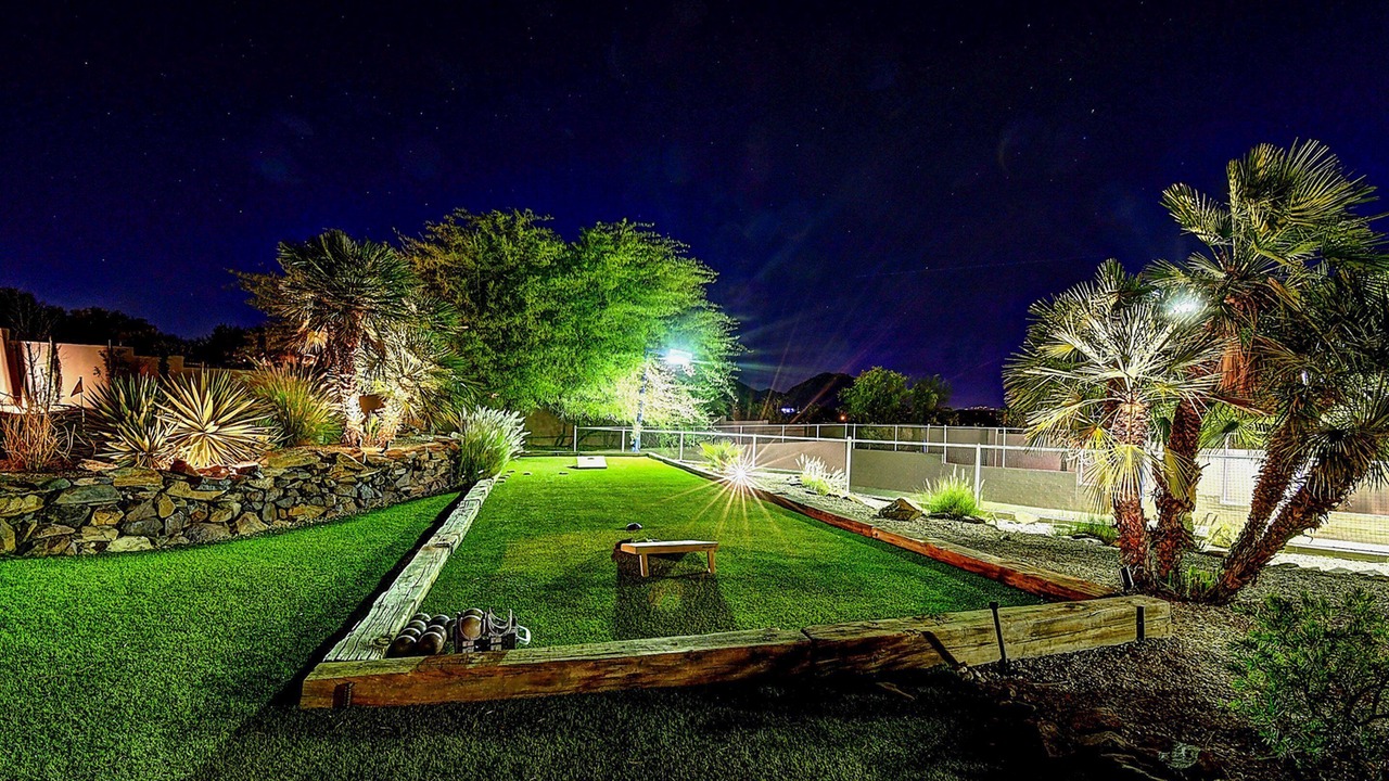 Photo of Others in Paradise Valley Village
