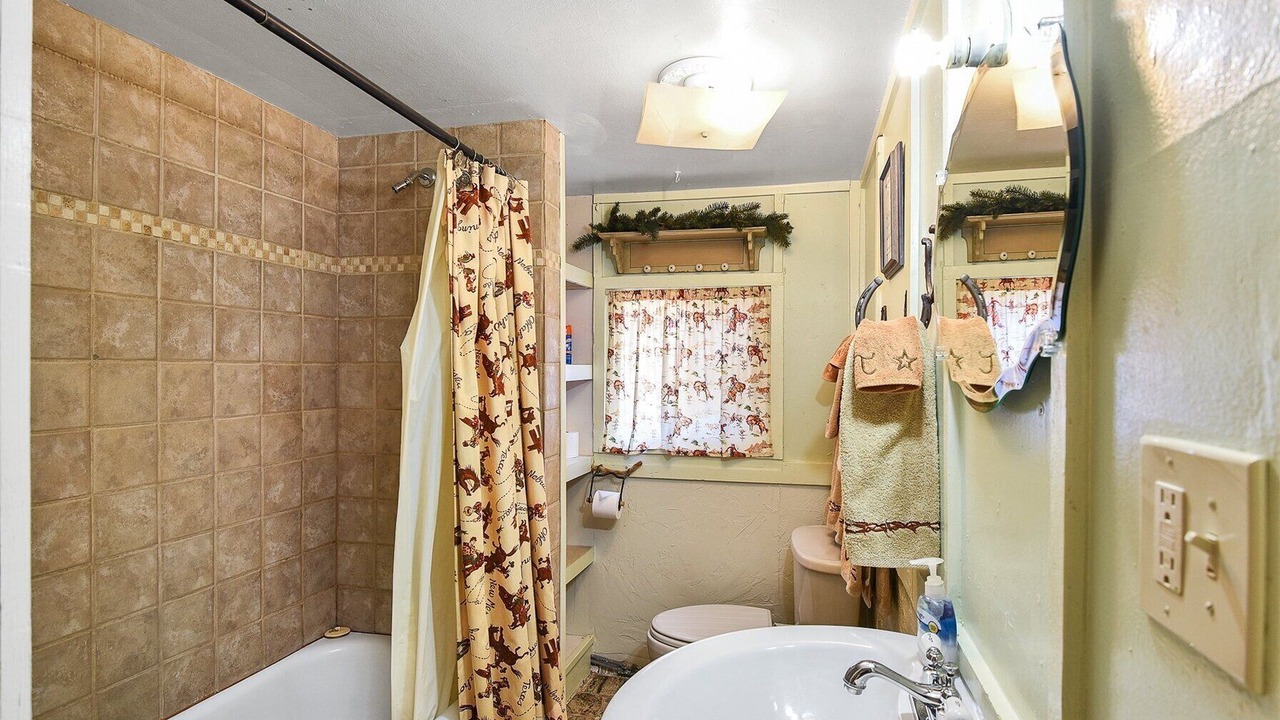 Photo of Bathroom in Parks