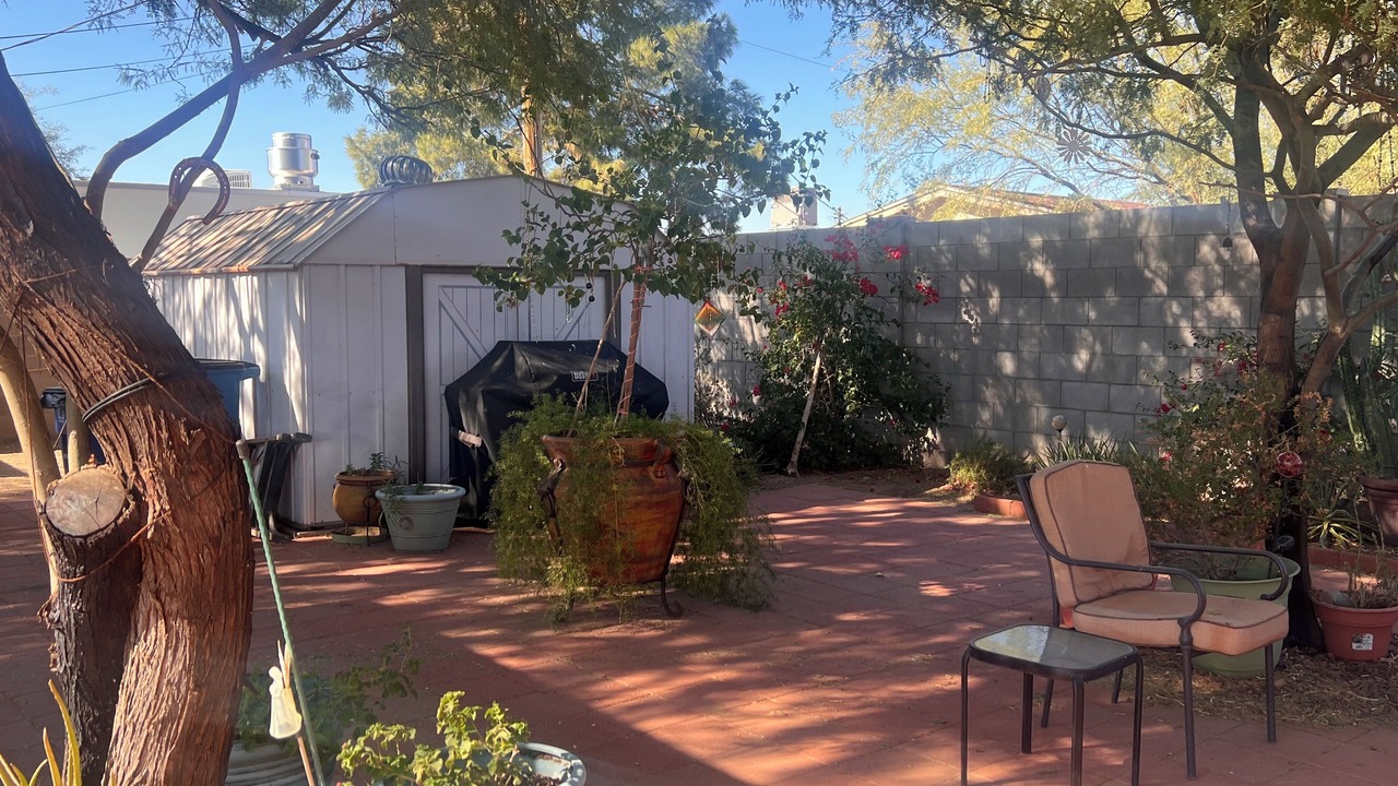 Photo of Patio Balcony in East Mesa