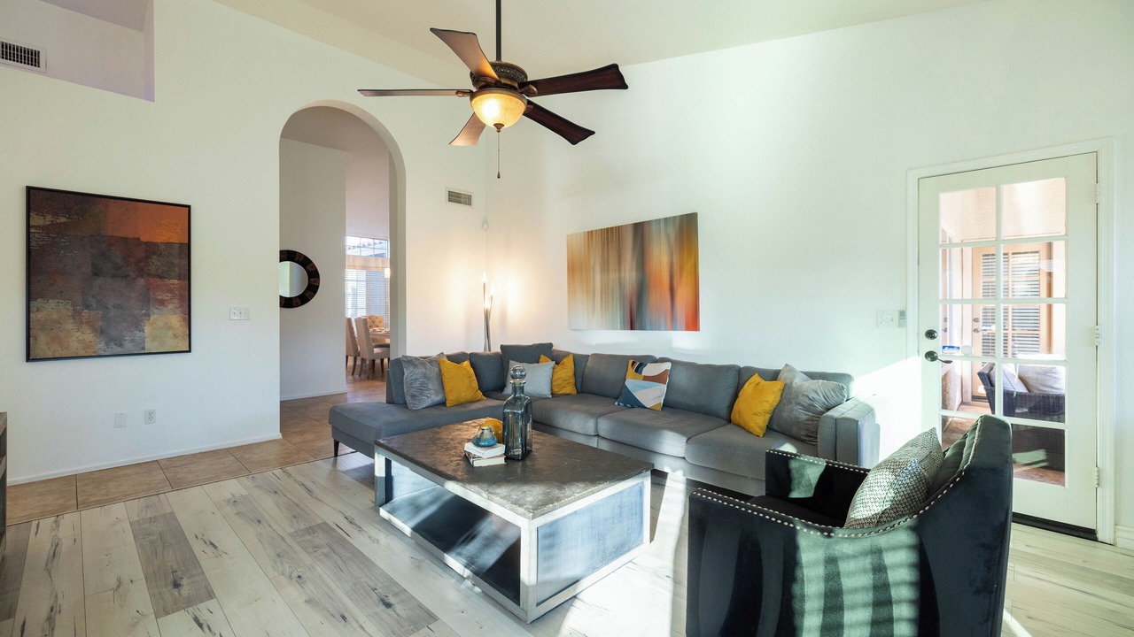 Photo of Livingroom in Arrowhead Ranch