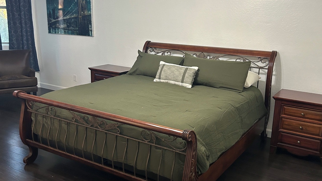 Photo of Bedroom in Rovey Farm Estates