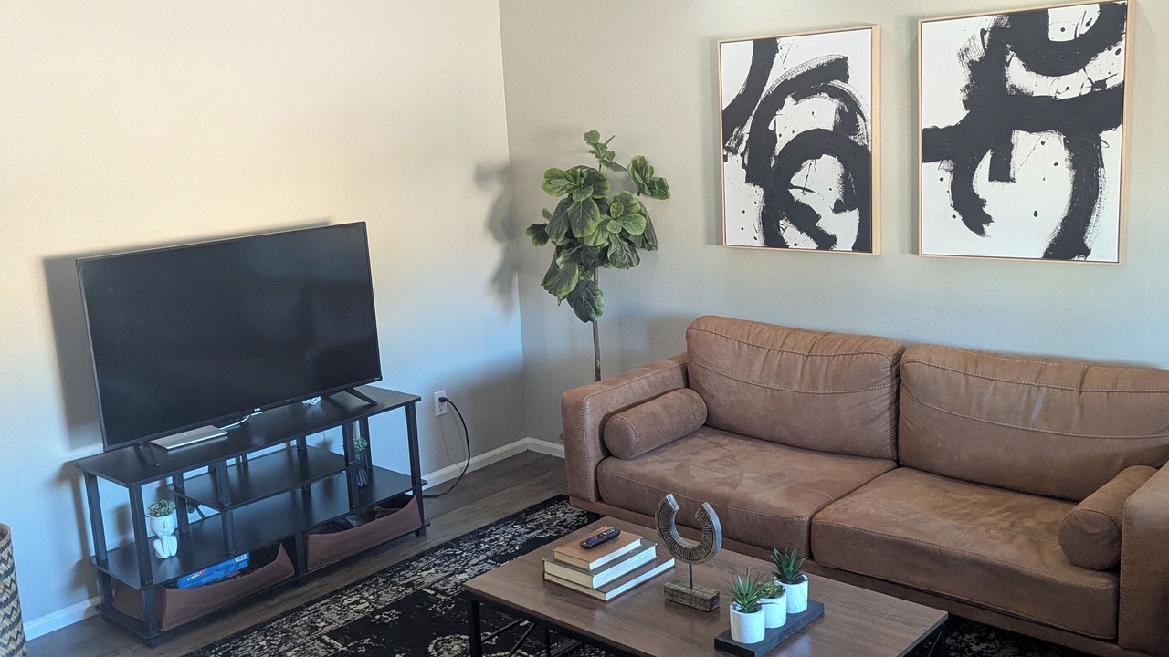 Photo of Livingroom in Desert Foothills Estates