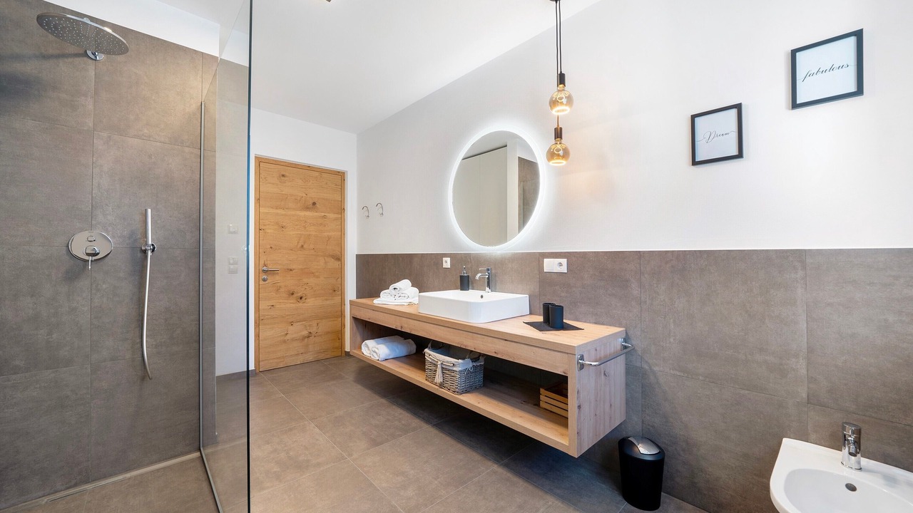 Photo of Bathroom in Lana