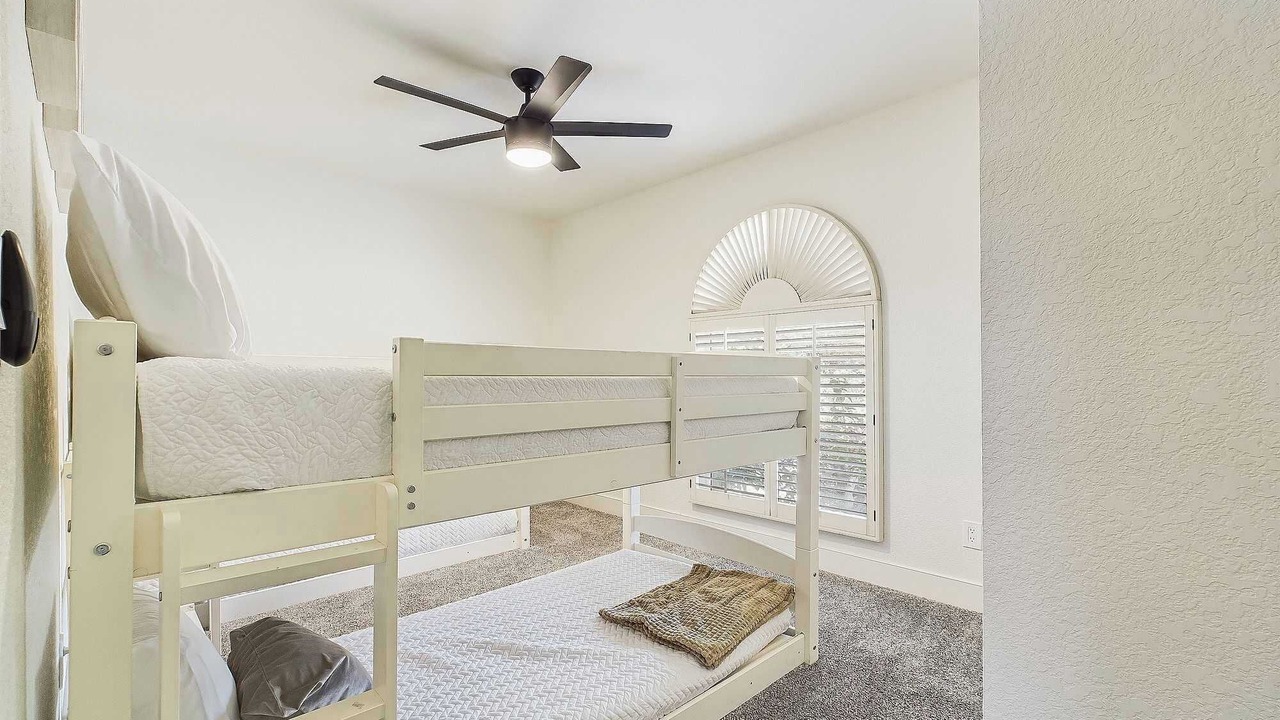 Photo of Bedroom in La Paz At Desert Springs