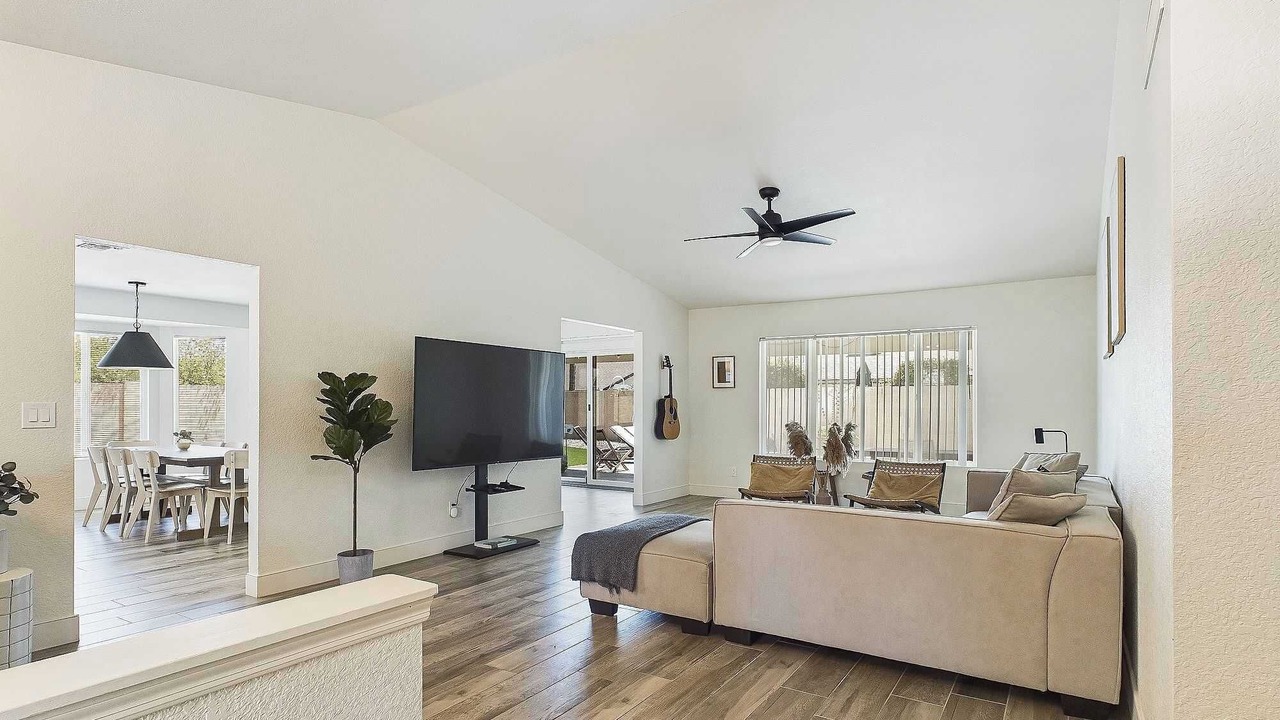 Photo of Livingroom in La Paz At Desert Springs