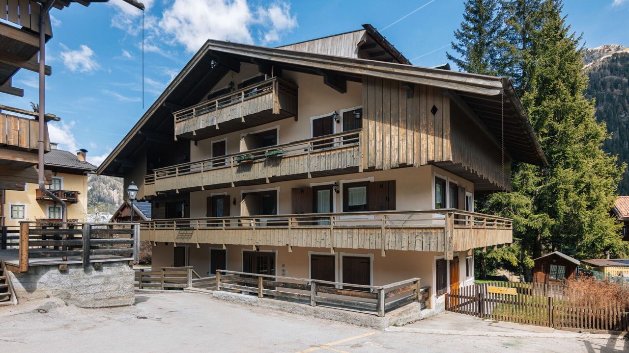 Photo of Patio Balcony in Alba