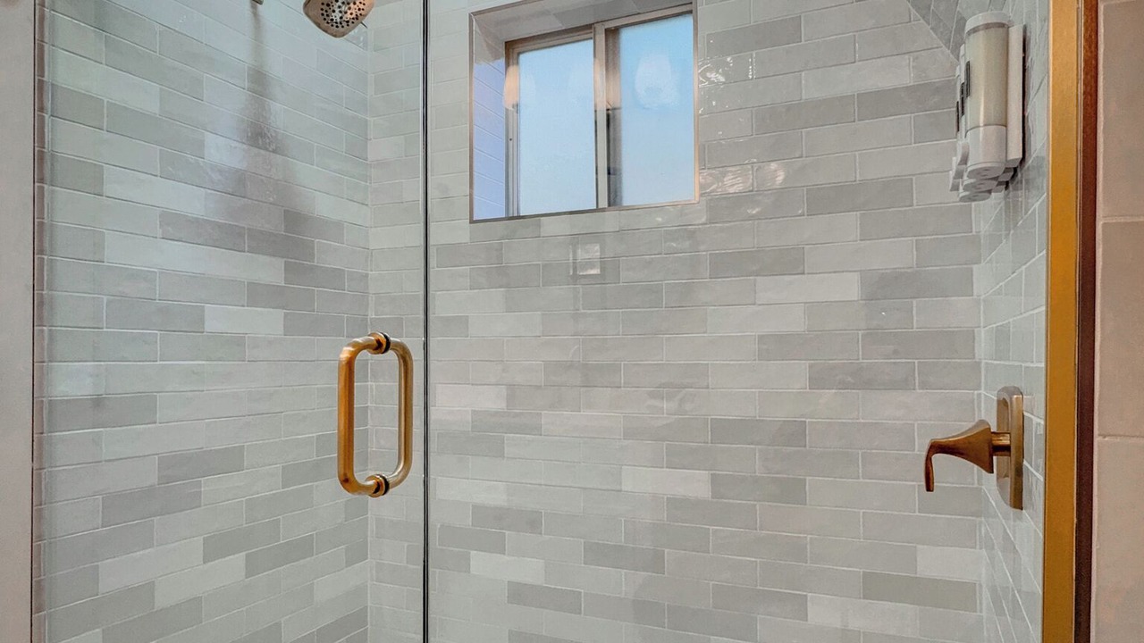 Photo of Bathroom in Strawberry
