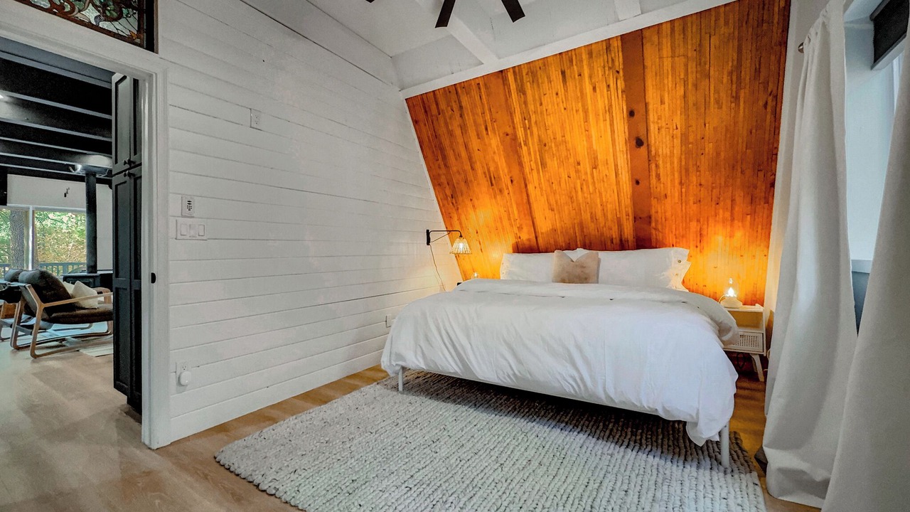 Photo of Bedroom in Strawberry