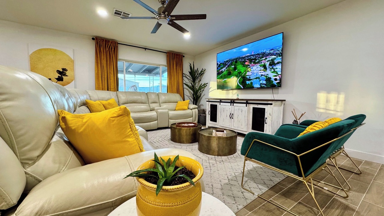 Photo of Livingroom in Phoenix