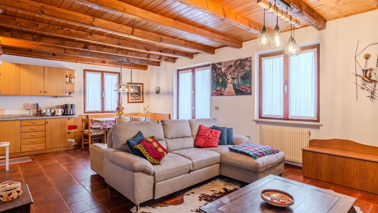 Photo of Livingroom in Sfruz