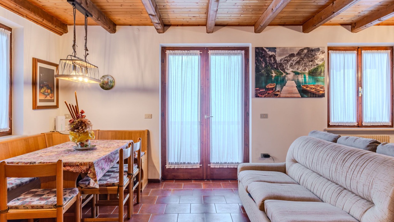Photo of Livingroom in Sfruz