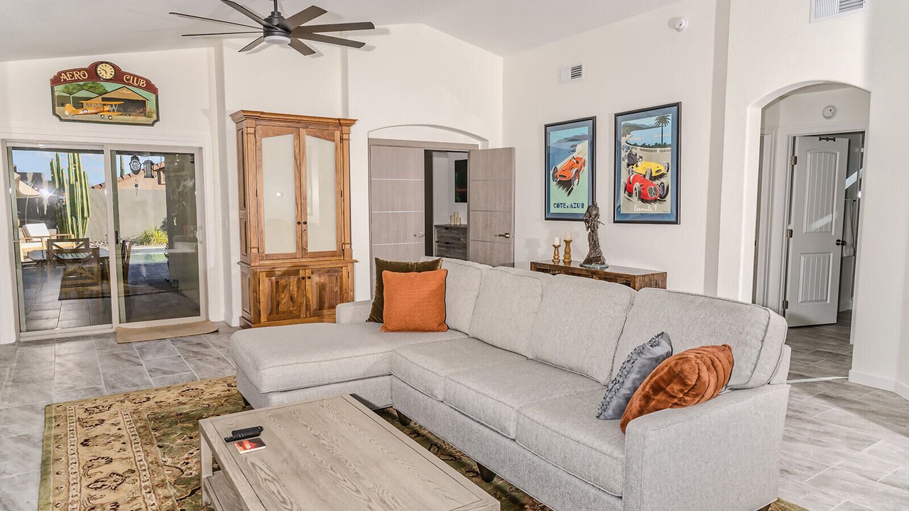 Photo of Livingroom in Quail Crossing