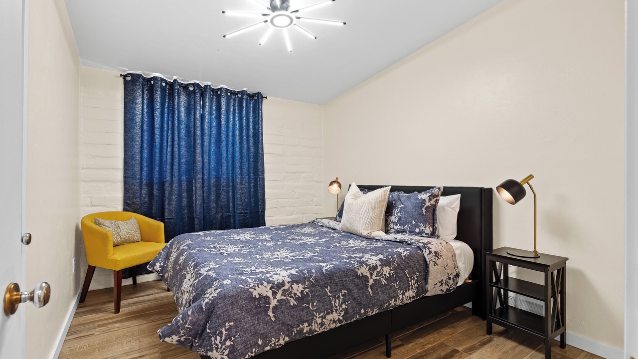 Photo of Bedroom in Peter Howell