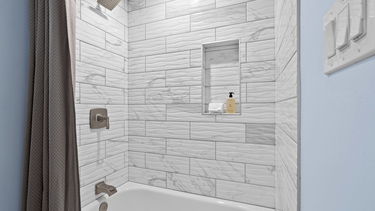 Photo of Bathroom in Peter Howell