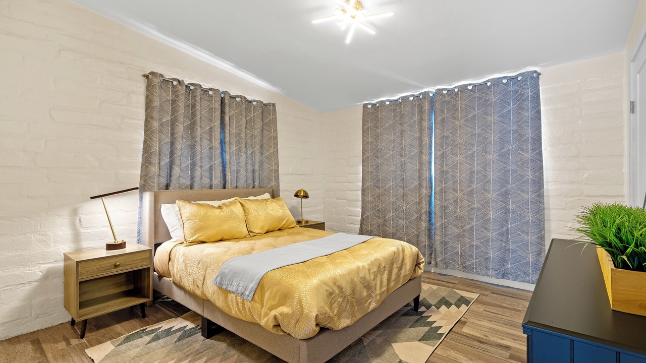Photo of Bedroom in Peter Howell