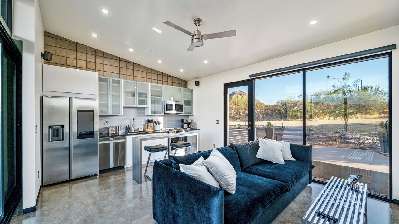 Photo of Livingroom in Cave Creek