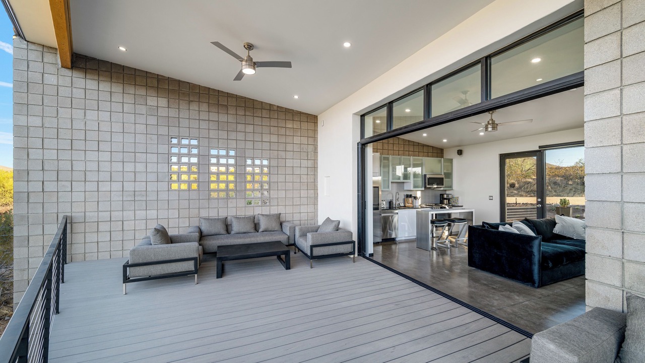 Photo of Livingroom in Cave Creek