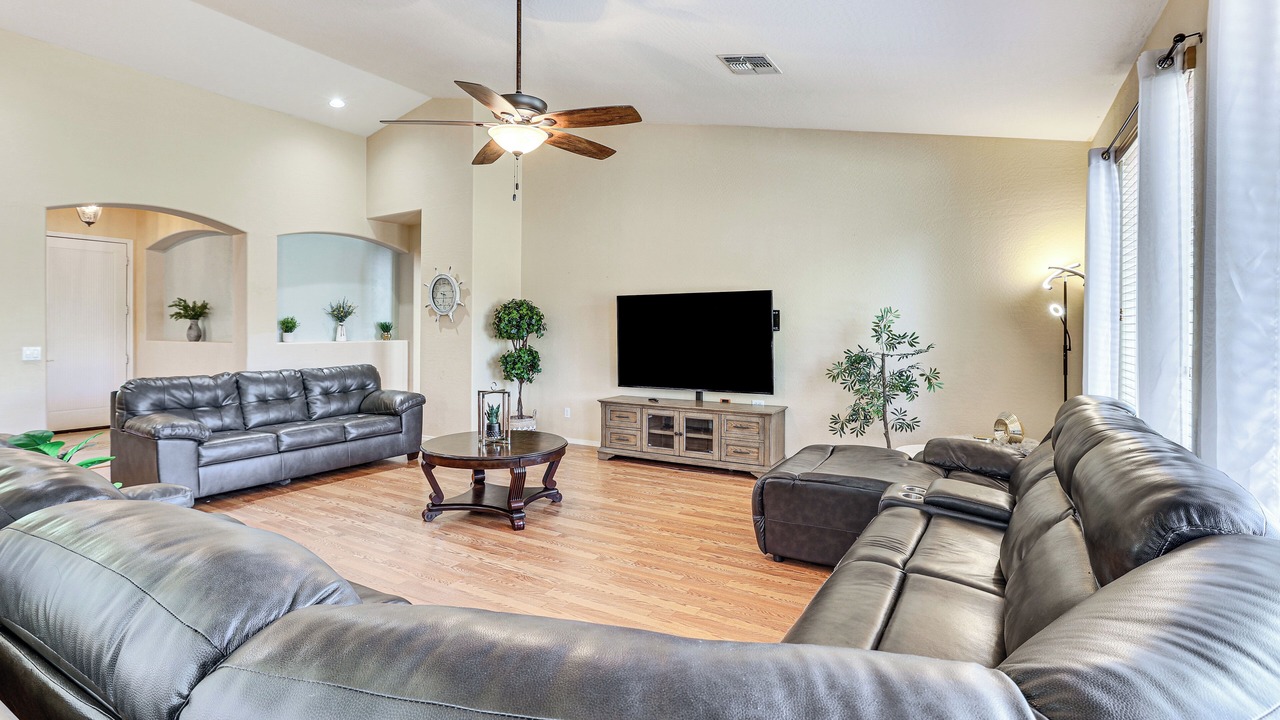 Photo of Livingroom in Greer Ranch