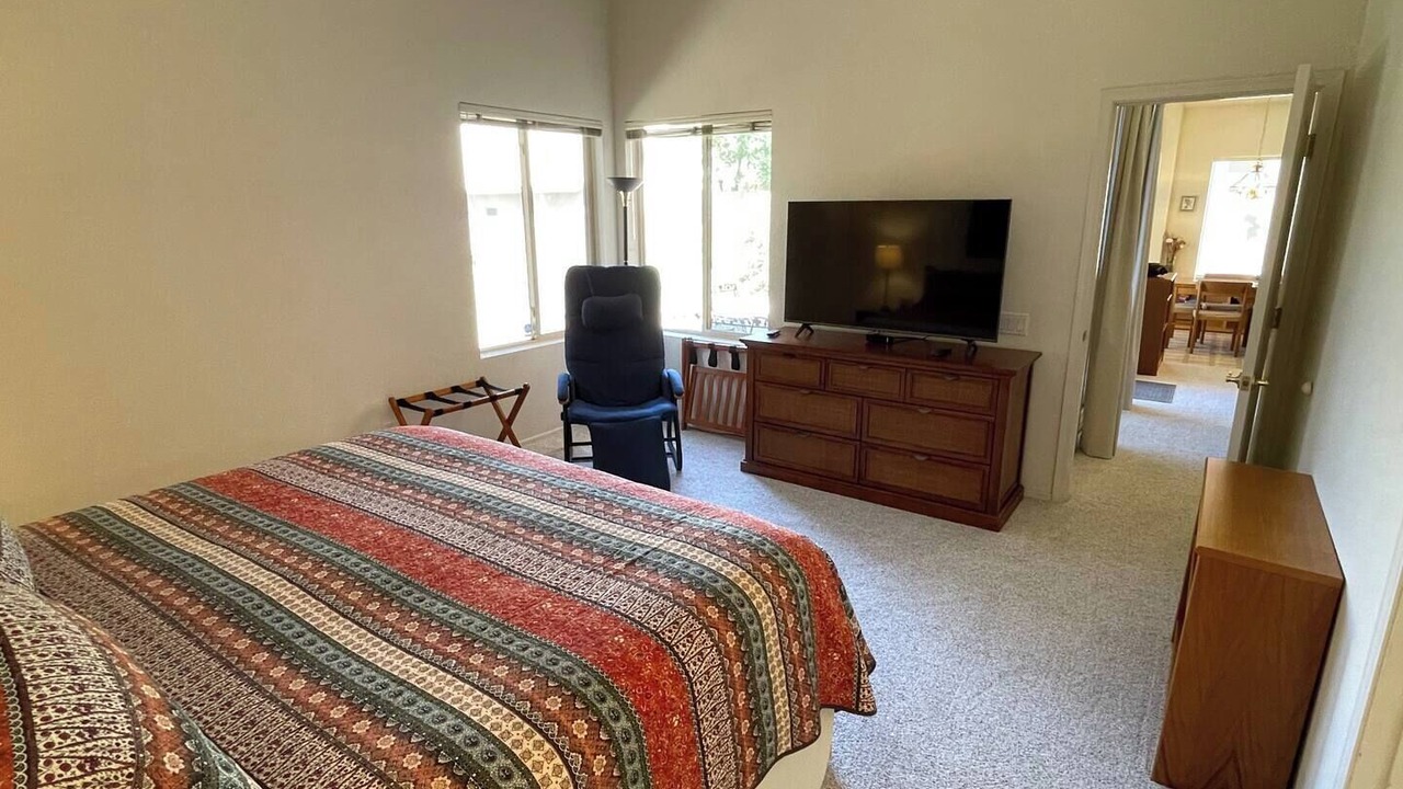 Photo of Bedroom in Encanto Canyon