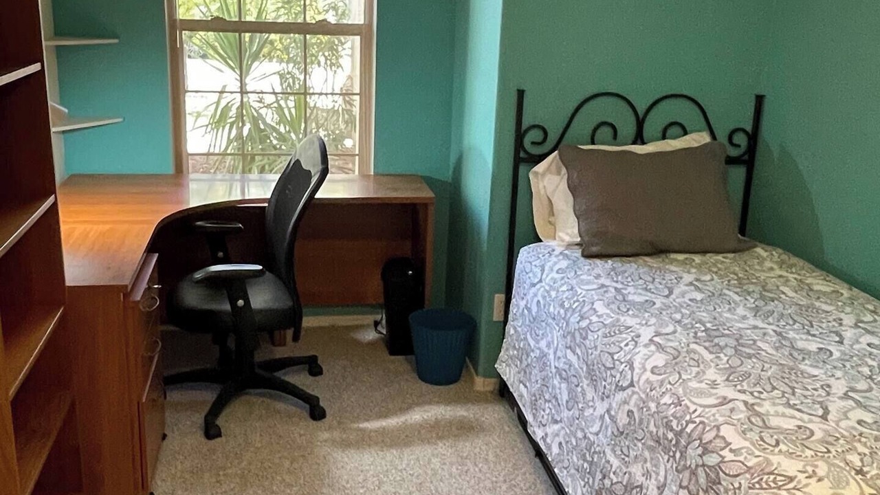 Photo of Bedroom in Encanto Canyon