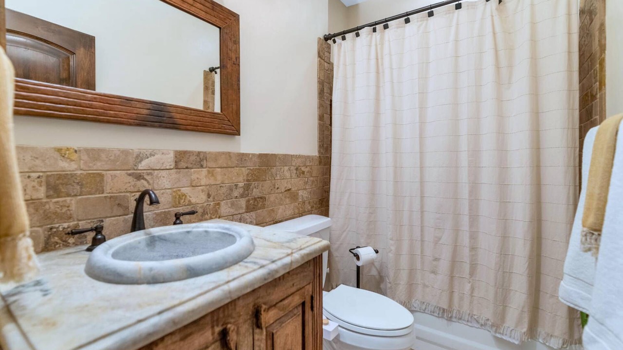 Photo of Bathroom in Central Scottsdale