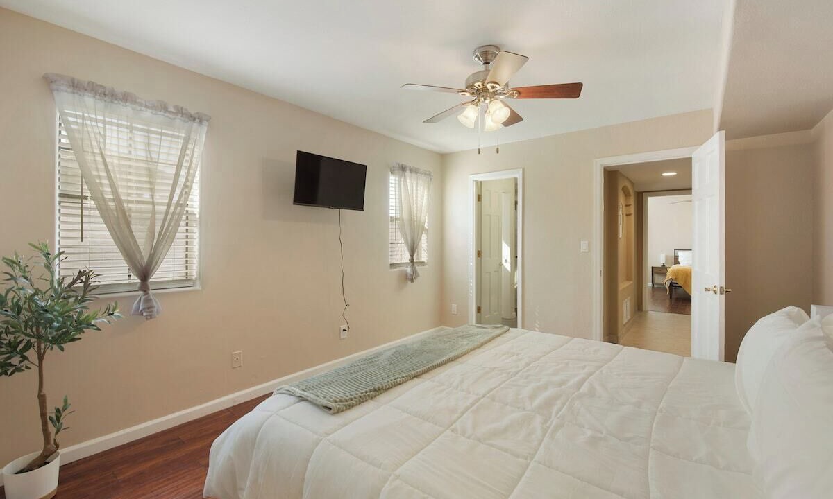 Photo of Bedroom in Arrowhead Lakes