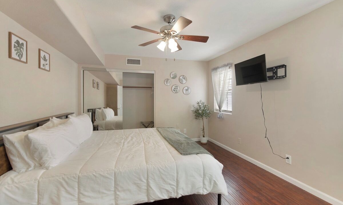 Photo of Bedroom in Arrowhead Lakes