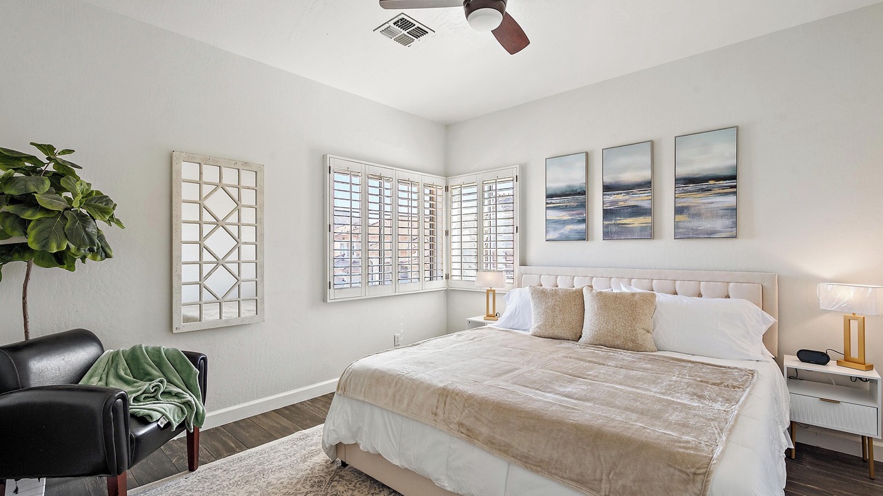 Photo of Bedroom in Central Scottsdale