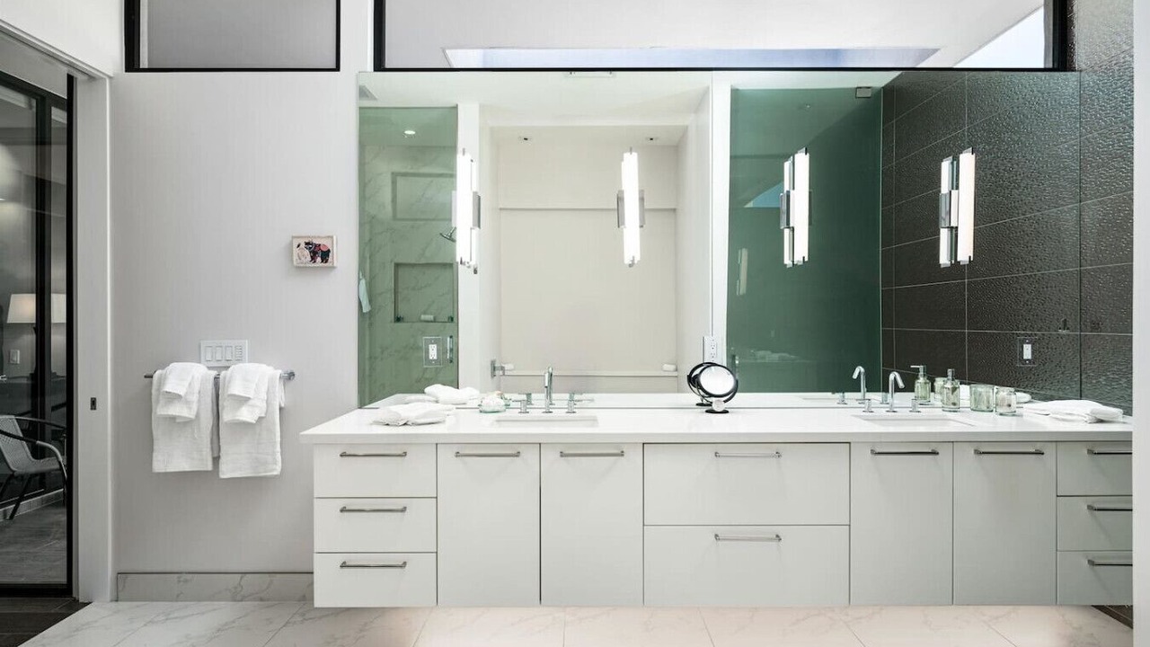 Photo of Bathroom in Arts District