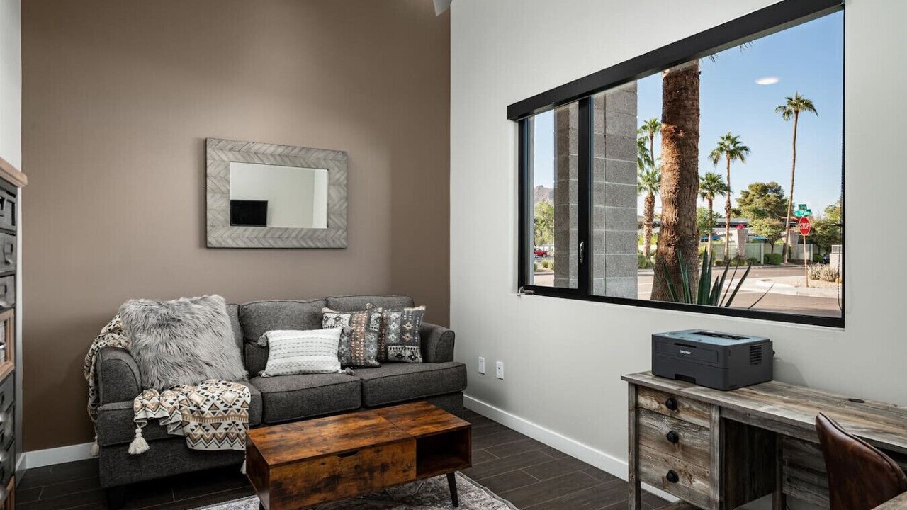 Photo of Livingroom in Arts District