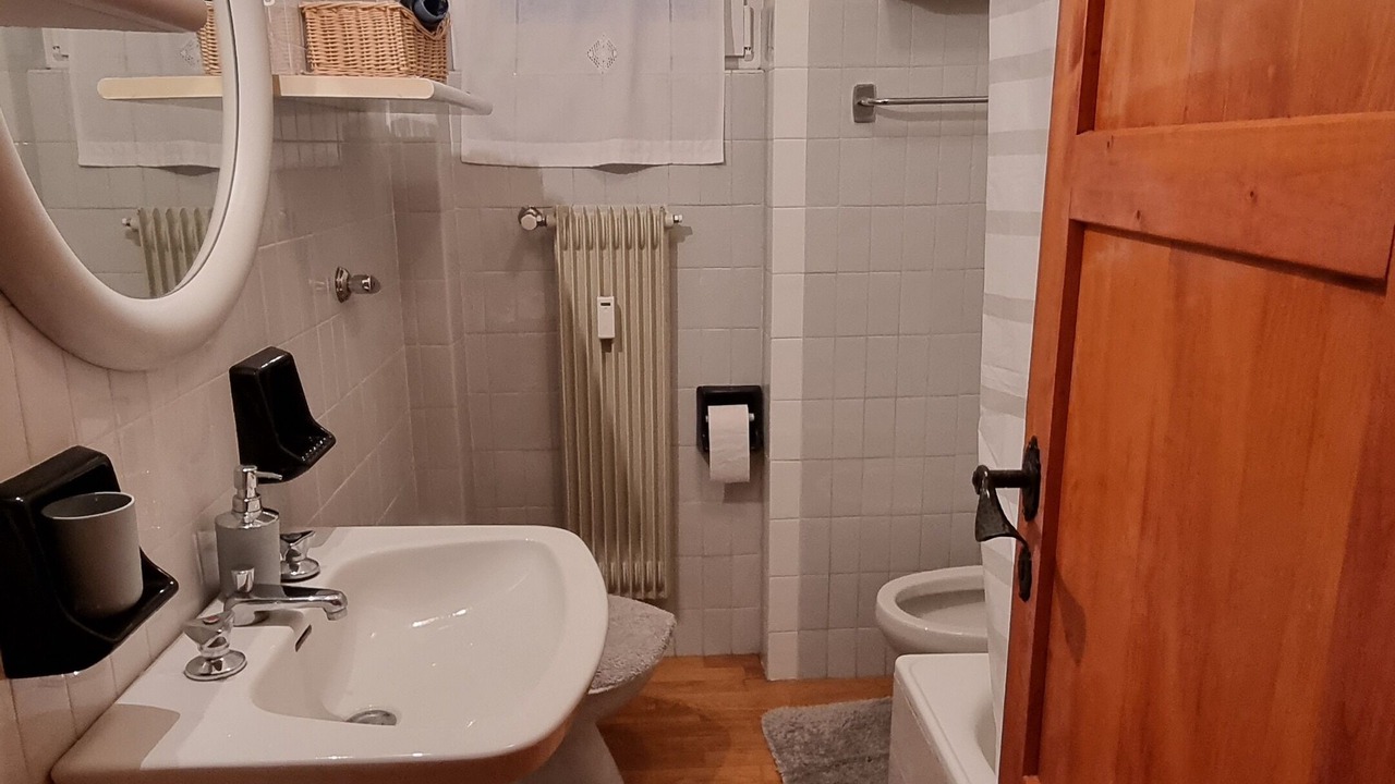 Photo of Bathroom in Vaneze