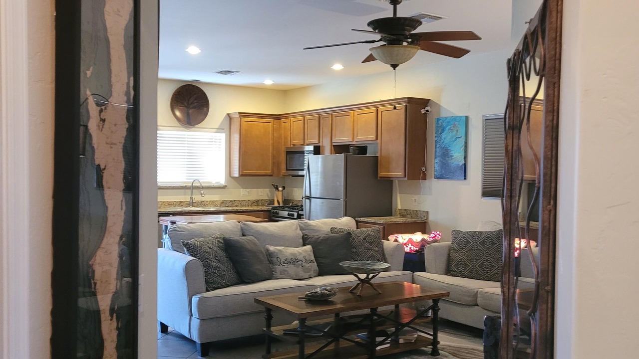 Photo of Livingroom in Oro Valley