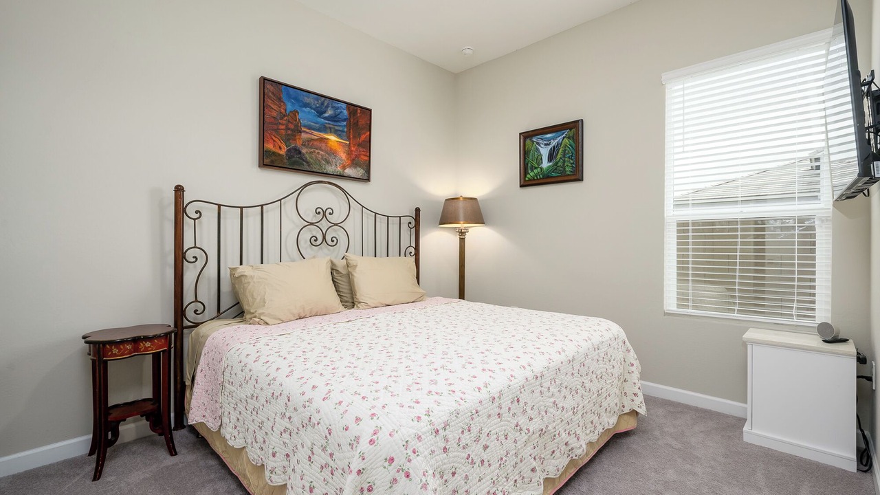 Photo of Bedroom in Desert Ridge