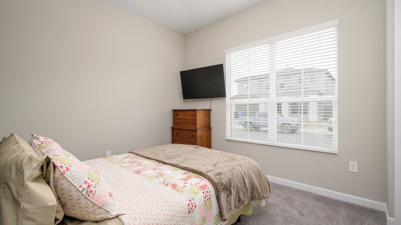Photo of Bedroom in Desert Ridge